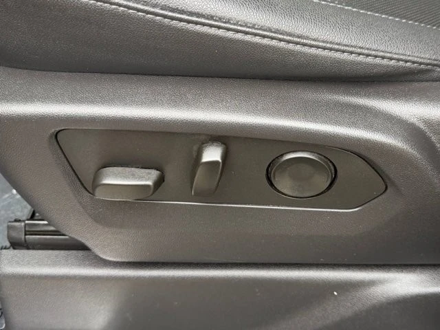 2023 GMC Sierra 5th Gen - Image 19 of 21