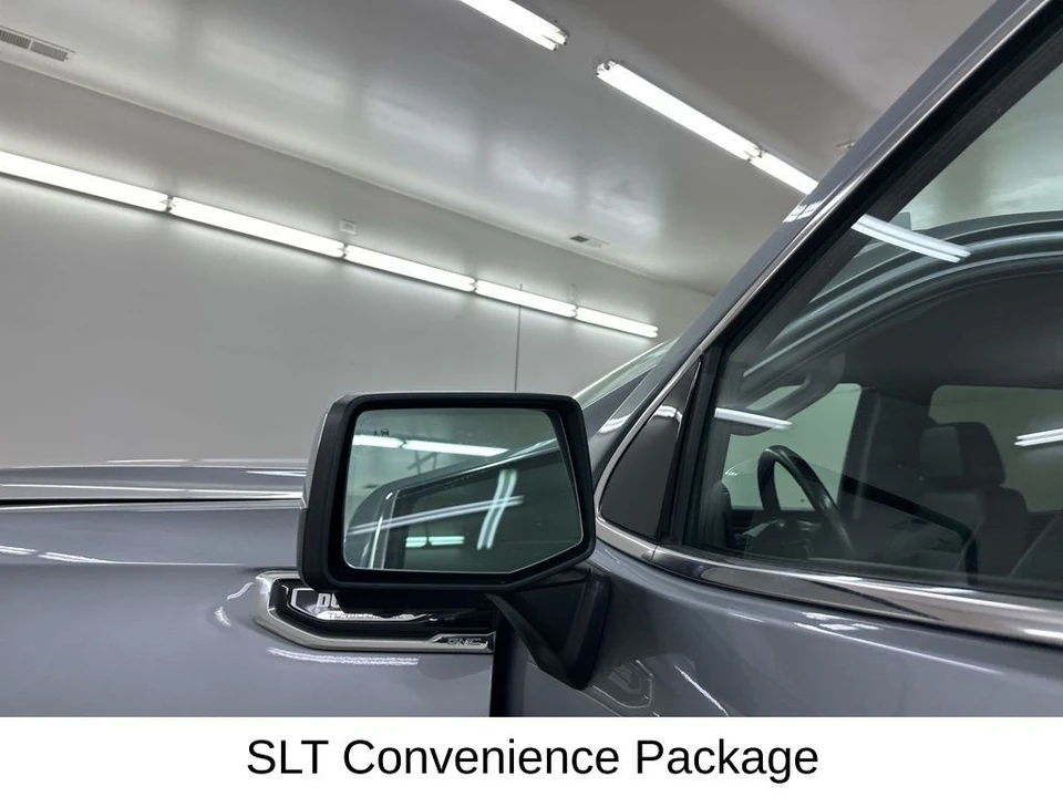 2023 GMC Sierra 5th Gen - Image 18 of 21