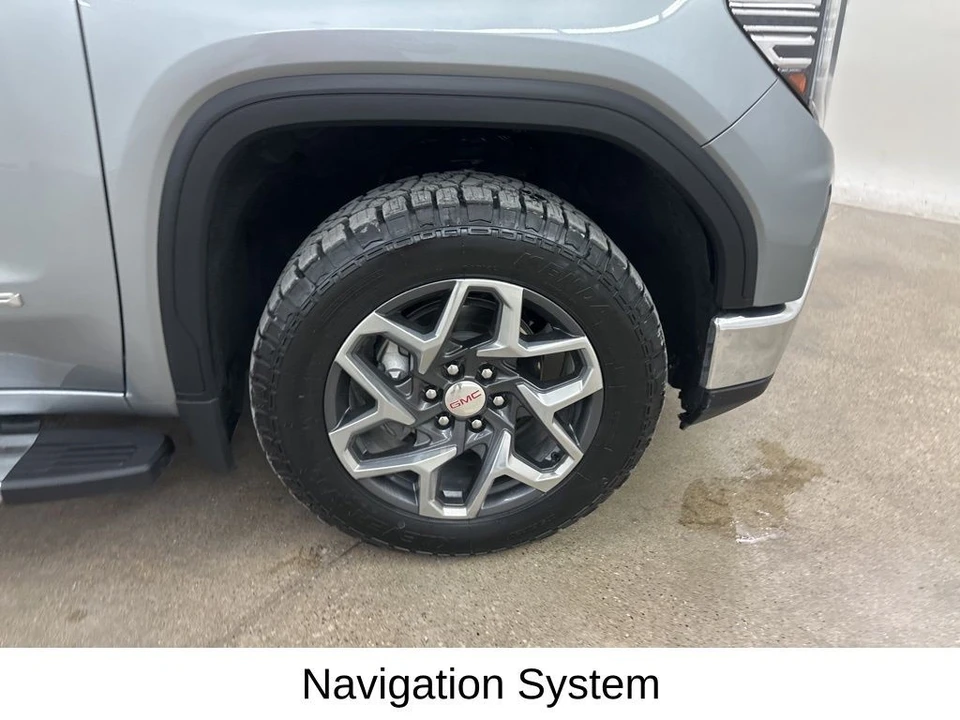 2023 GMC Sierra 5th Gen - Image 16 of 21