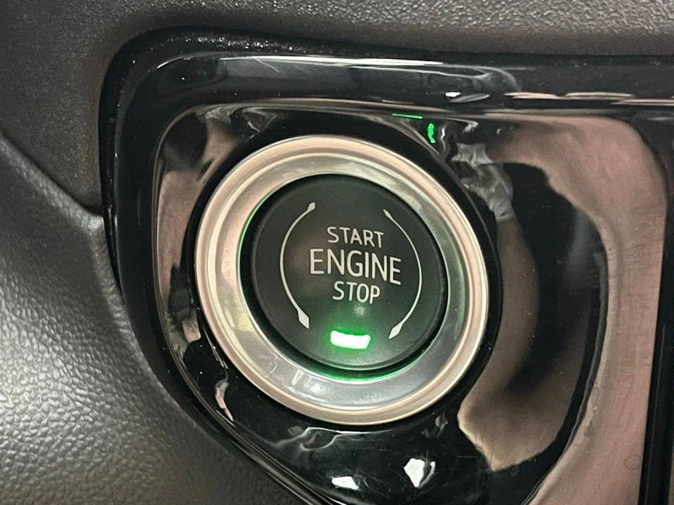 2023 GMC Sierra 5th Gen - Image 4 of 12