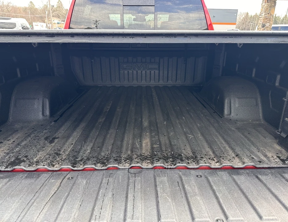 2023 GMC Sierra 5th Gen - Image 10 of 30