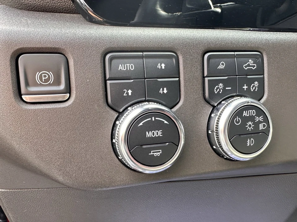 2023 GMC Sierra 5th Gen - Image 20 of 30