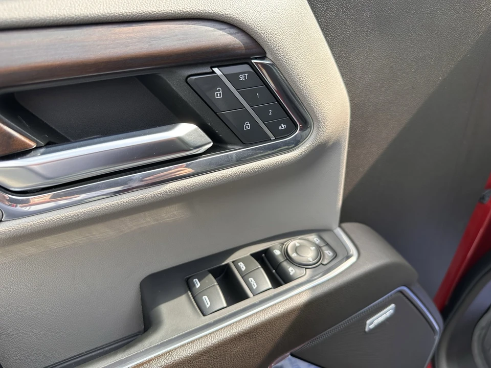 2023 GMC Sierra 5th Gen - Image 19 of 30