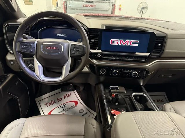 2023 GMC Sierra 5th Gen - Image 19 of 21