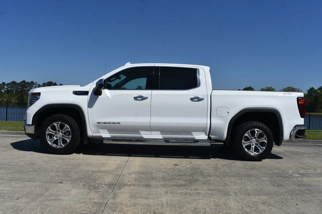 2023 GMC Sierra 5th Gen - Image 7 of 21