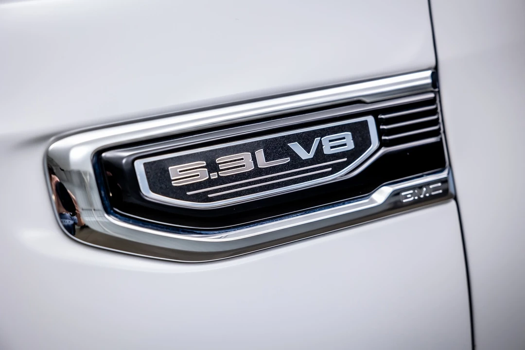 2023 GMC Sierra 5th Gen - Image 17 of 21