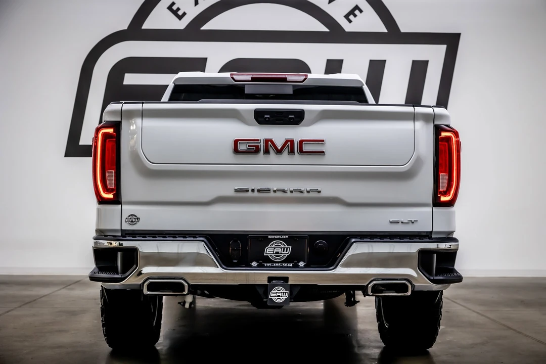 2023 GMC Sierra 5th Gen - Image 11 of 21