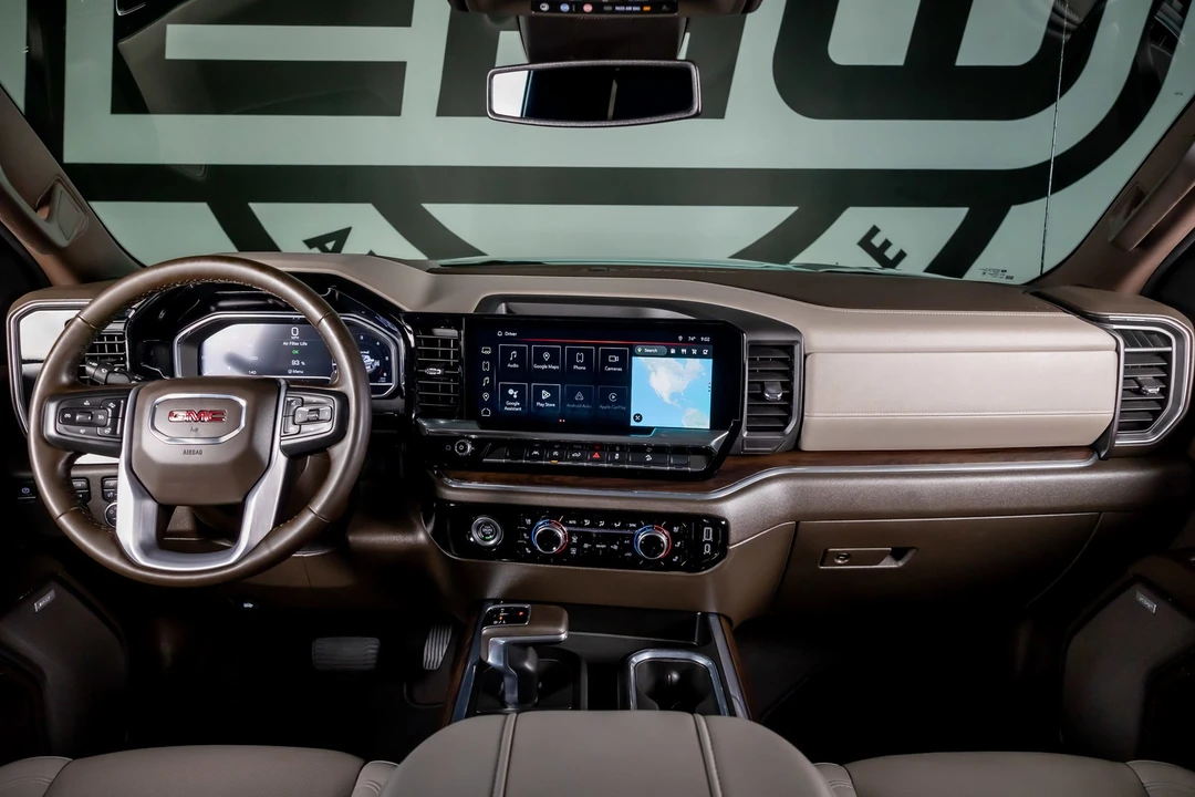 2023 GMC Sierra 5th Gen - Image 2 of 21