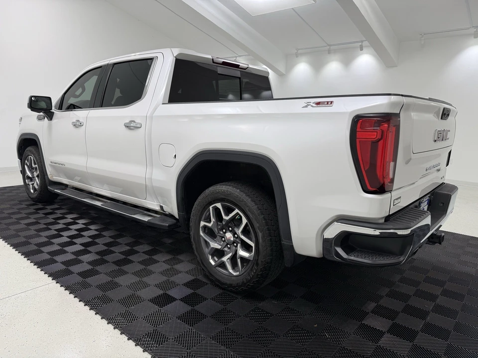 2023 GMC Sierra 5th Gen - Image 5 of 21