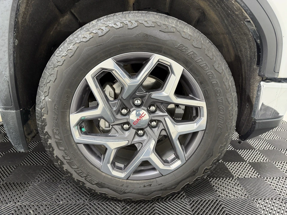 2023 GMC Sierra 5th Gen - Image 12 of 21