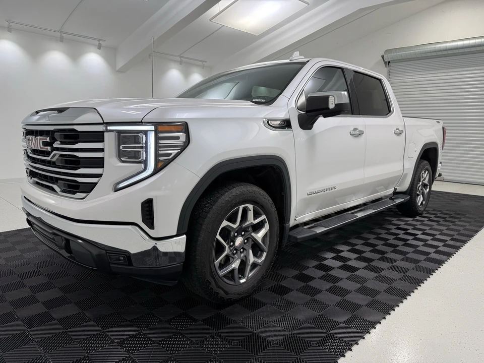 2023 GMC Sierra 5th Gen - Image 3 of 21