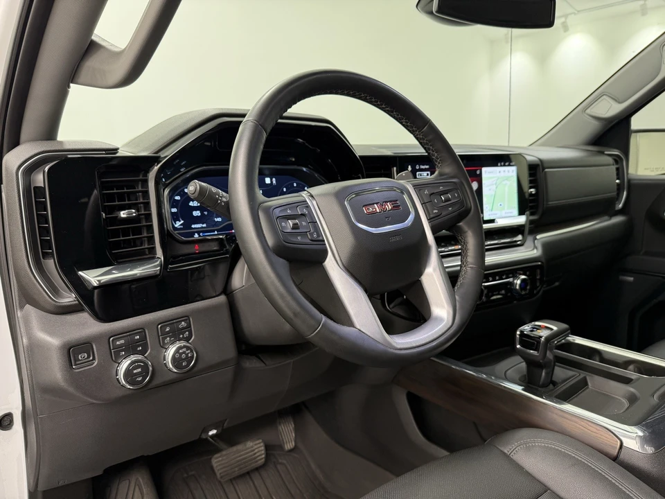 2023 GMC Sierra 5th Gen - Image 17 of 21