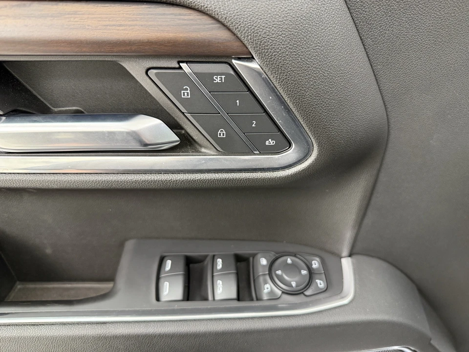 2023 GMC Sierra 5th Gen - Image 14 of 21