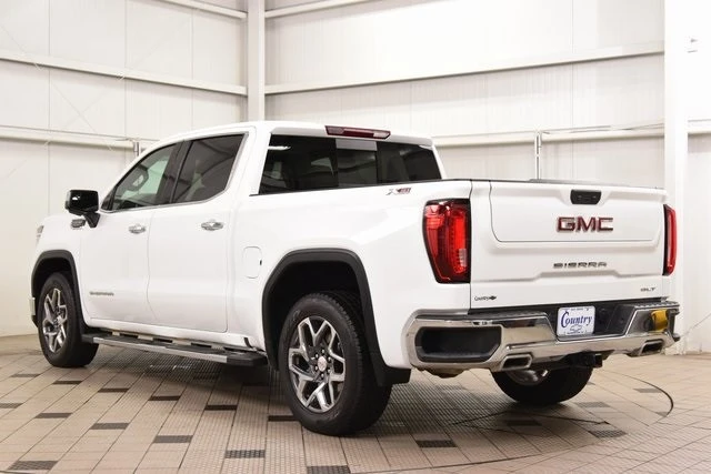 2023 GMC Sierra 5th Gen - Image 4 of 12