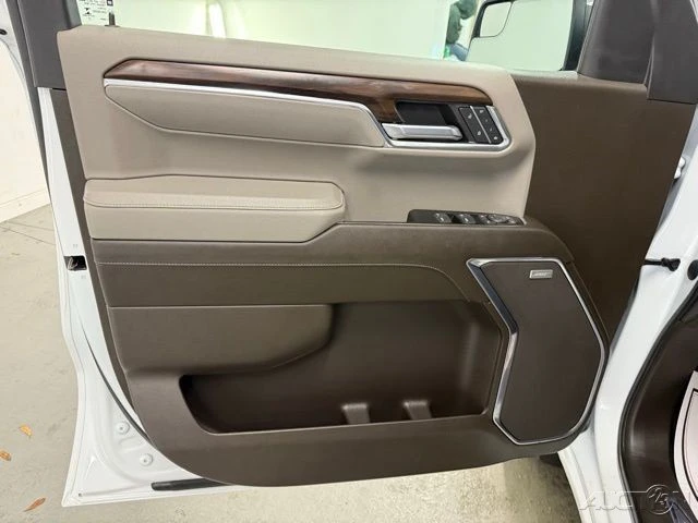 2023 GMC Sierra 5th Gen - Image 13 of 21
