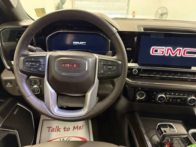 2023 GMC Sierra 5th Gen - Image 17 of 21