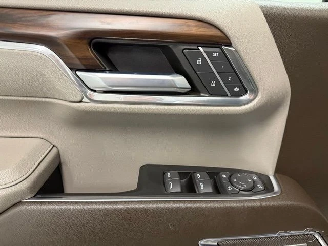 2023 GMC Sierra 5th Gen - Image 14 of 21