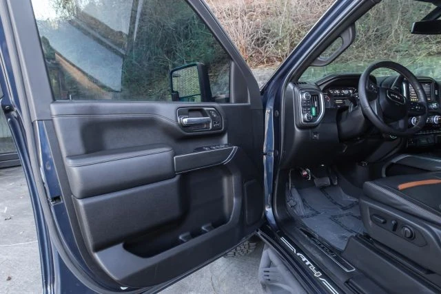 2023 GMC Sierra 5th Gen - Image 16 of 21