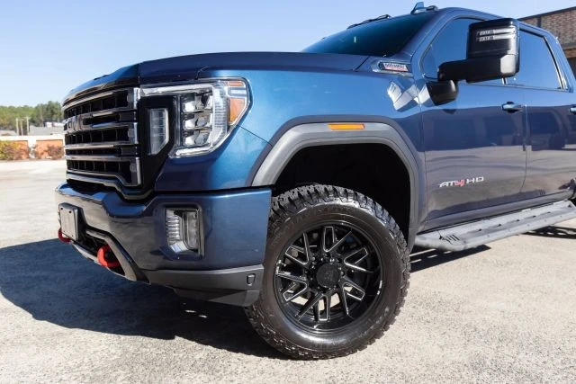 2023 GMC Sierra 5th Gen - Image 3 of 21