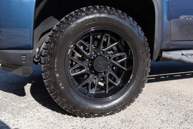 2023 GMC Sierra 5th Gen - Image 4 of 21