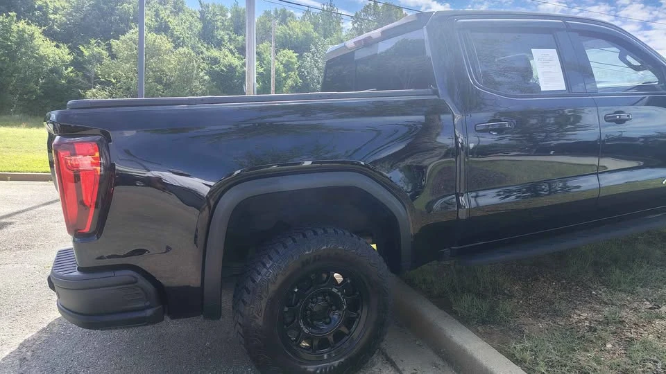 2023 GMC Sierra 5th Gen - Image 7 of 16