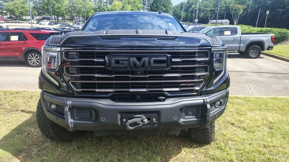 2023 GMC Sierra 5th Gen - Image 2 of 16