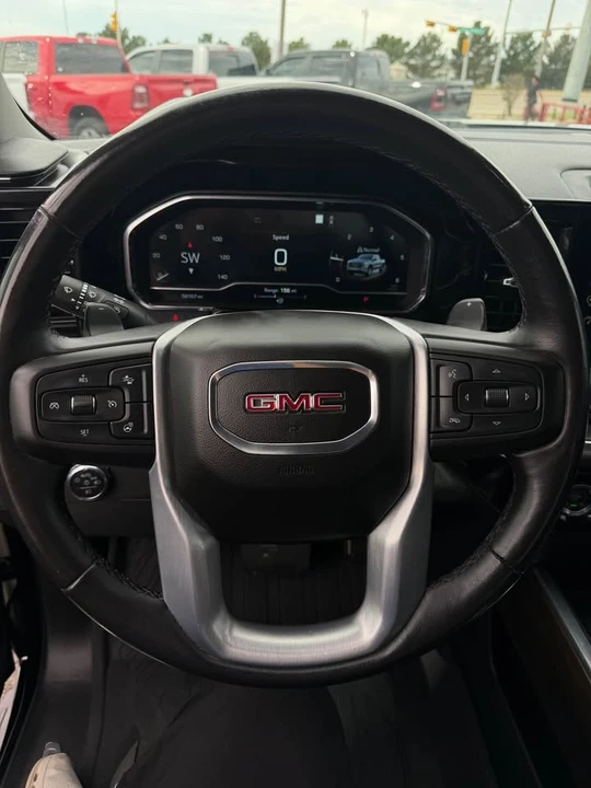 2023 GMC Sierra 5th Gen - Image 8 of 19