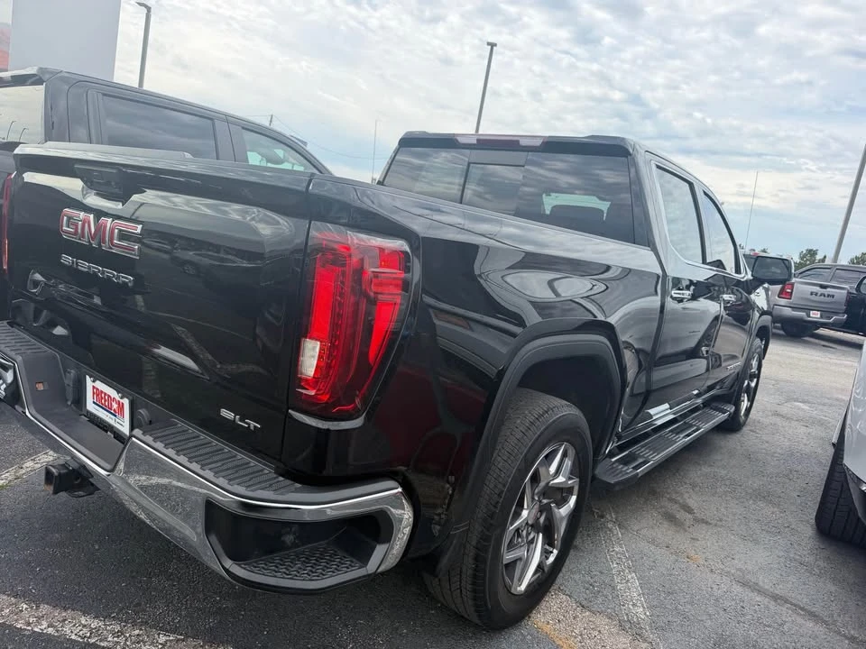 2023 GMC Sierra 5th Gen - Image 4 of 19