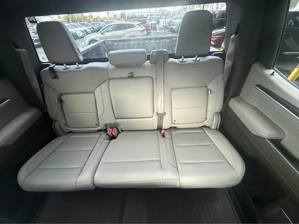 2023 GMC Sierra 5th Gen - Image 9 of 9