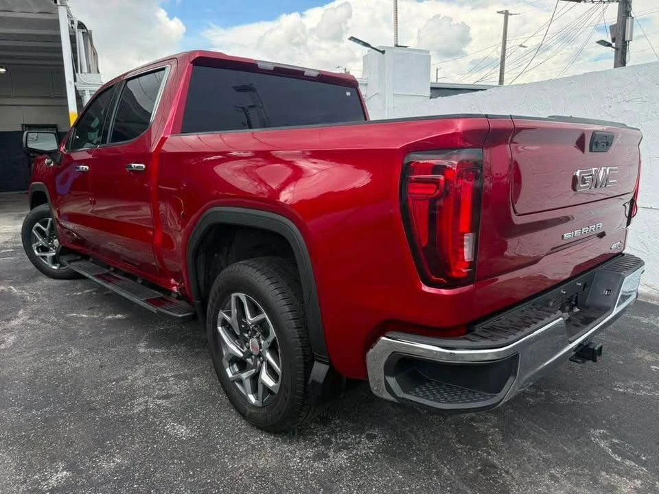2023 GMC Sierra 5th Gen - Image 4 of 9