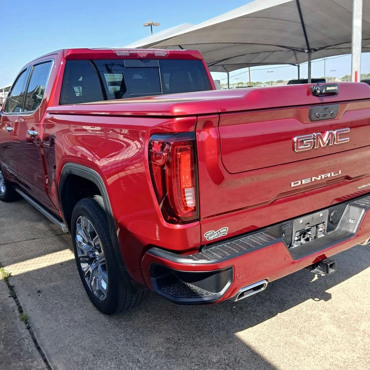 2023 GMC Sierra 5th Gen - Image 7 of 9
