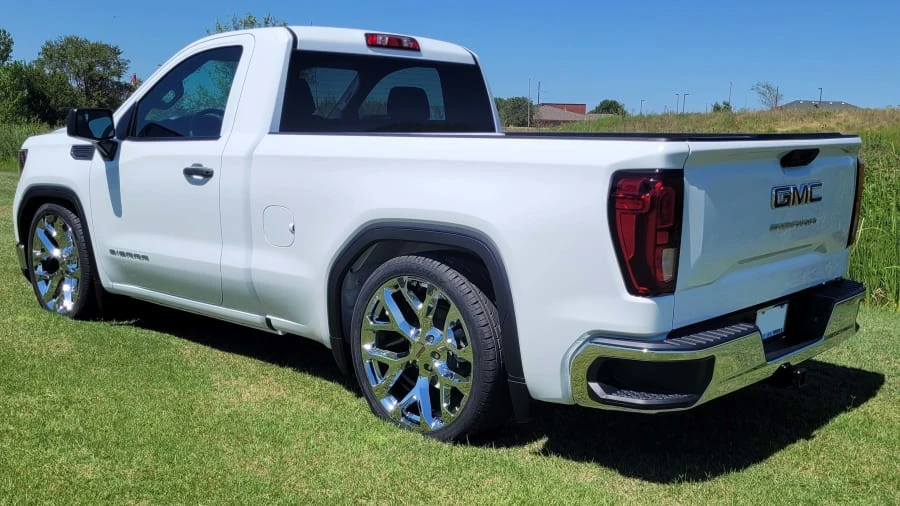 2023 GMC Sierra 5th Gen - Image 2 of 11