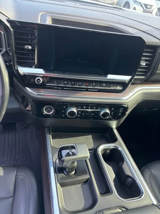 2023 GMC Sierra 5th Gen - Image 8 of 9