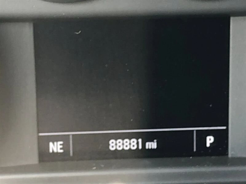 2023 GMC Sierra 5th Gen - Image 9 of 20