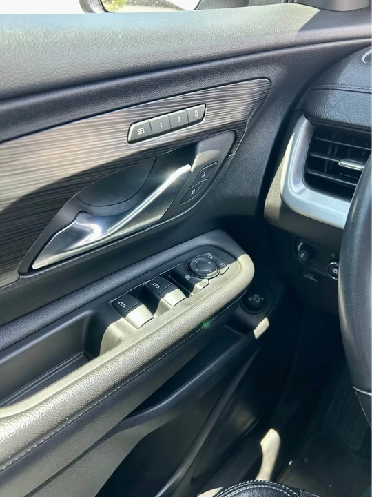 2023 GMC Terrain - Image 9 of 9