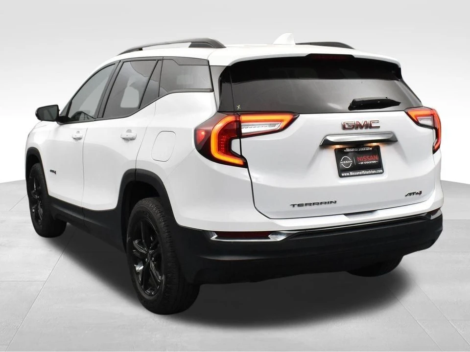 2023 GMC Terrain - Image 6 of 12