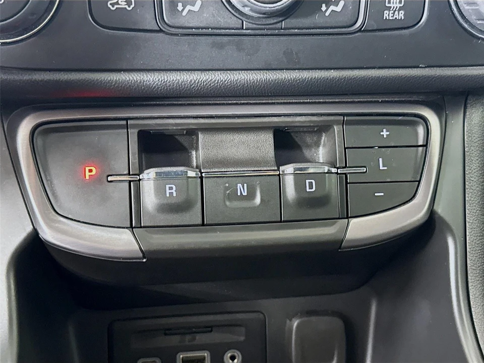 2023 GMC Terrain - Image 20 of 21