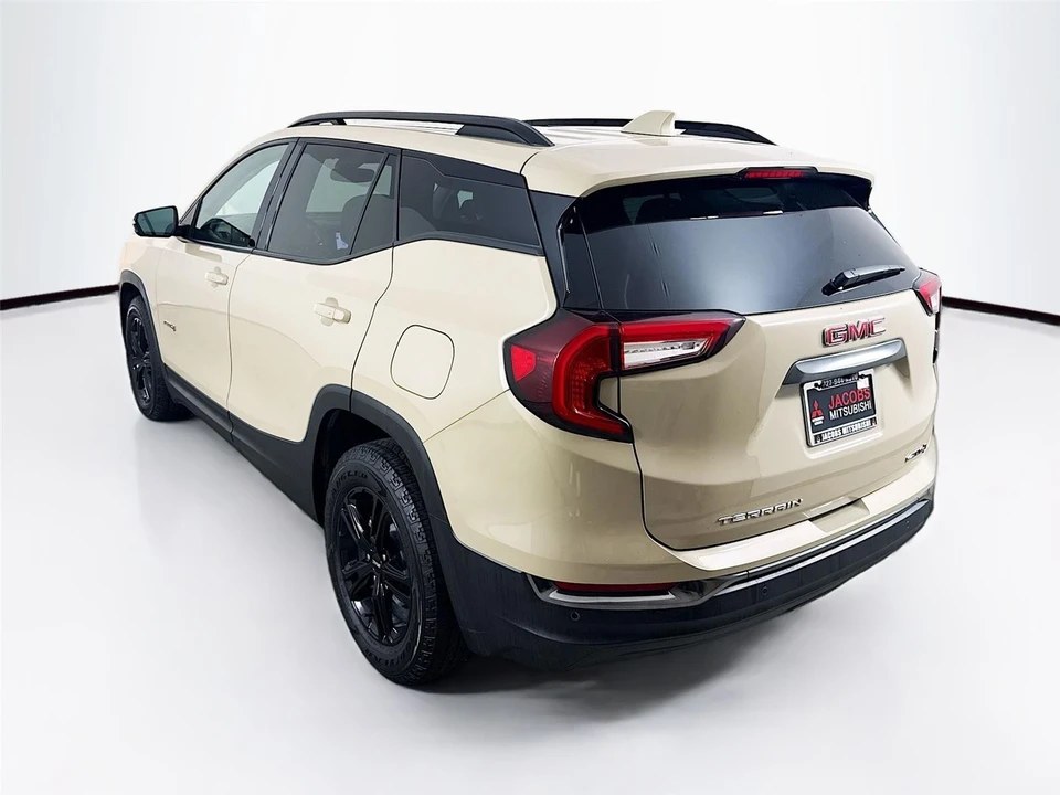 2023 GMC Terrain - Image 8 of 21