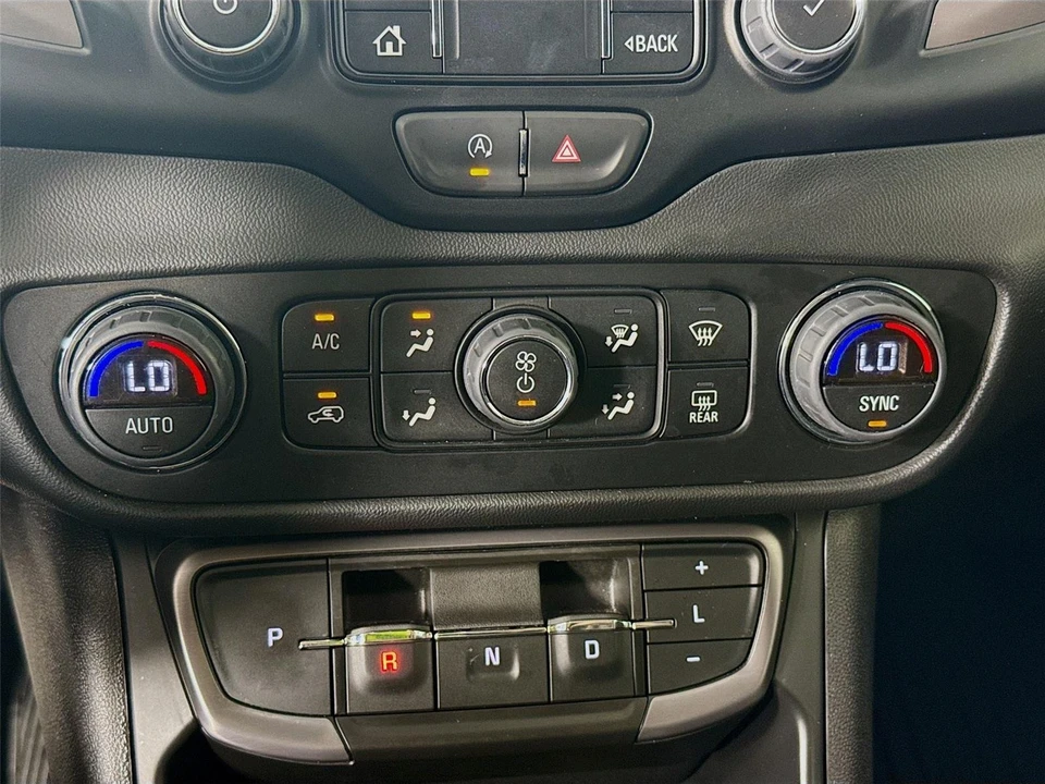 2023 GMC Terrain - Image 19 of 21