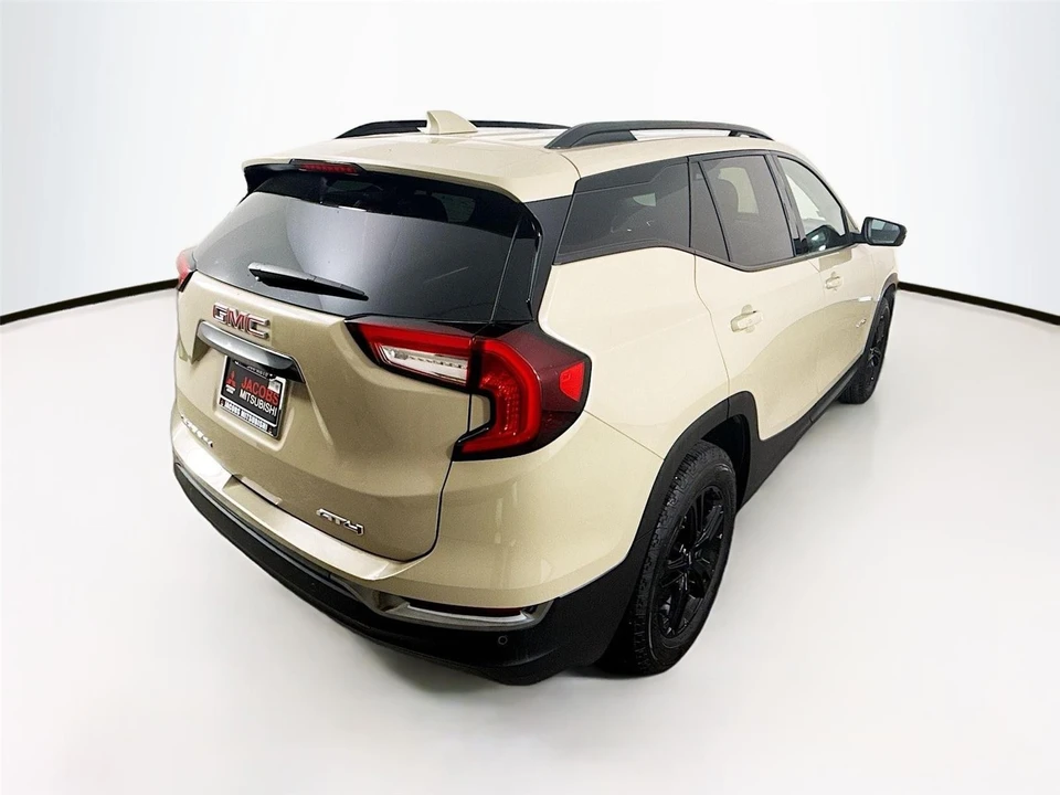 2023 GMC Terrain - Image 9 of 21