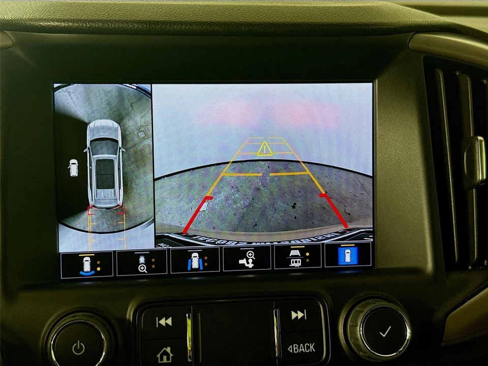 2023 GMC Terrain - Image 15 of 21