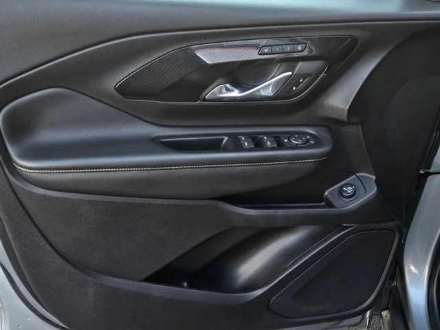 2023 GMC Terrain - Image 9 of 12
