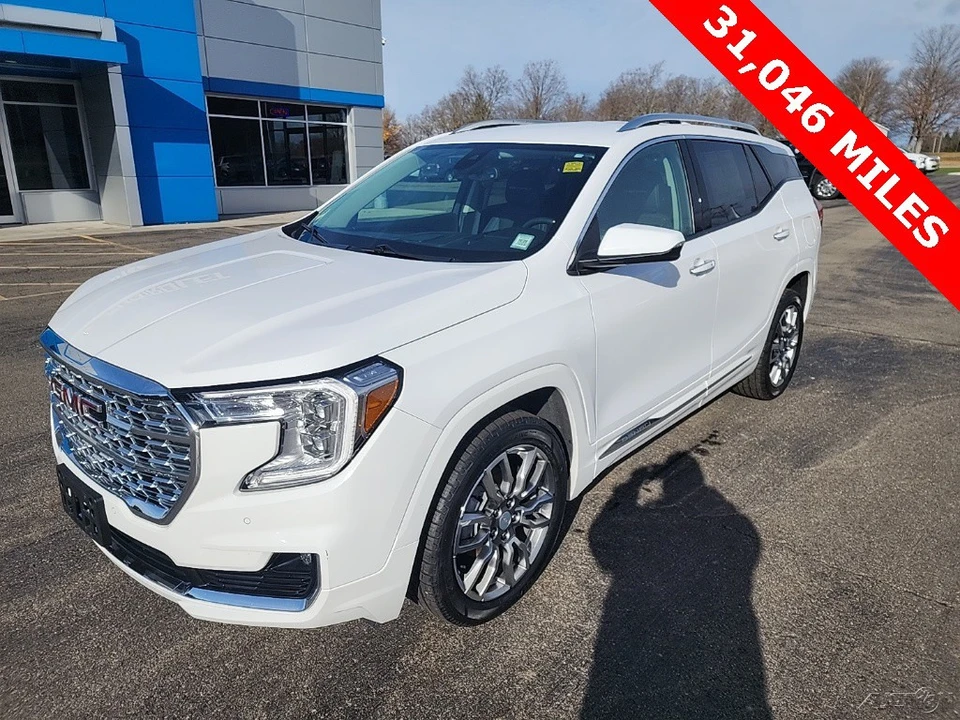 2023 GMC Terrain - Image 3 of 12