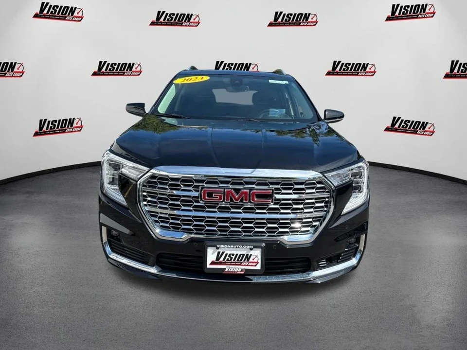 2023 GMC Terrain - Image 2 of 12