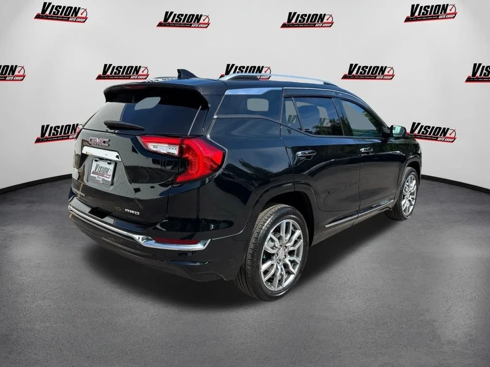 2023 GMC Terrain - Image 5 of 12