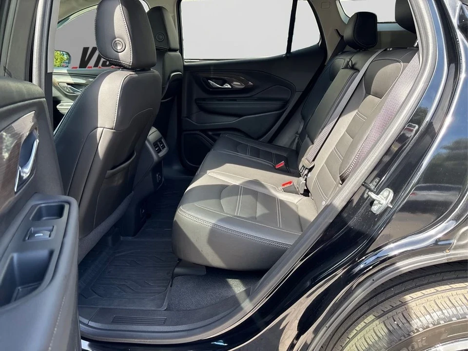 2023 GMC Terrain - Image 10 of 12