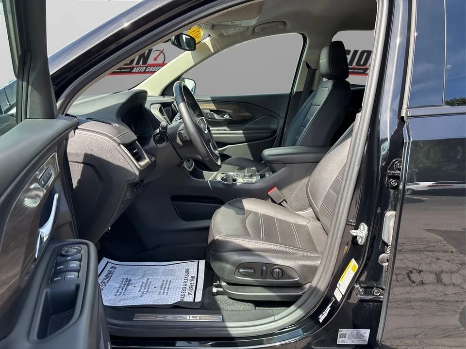 2023 GMC Terrain - Image 9 of 12