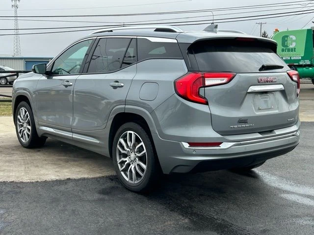 2023 GMC Terrain - Image 5 of 12