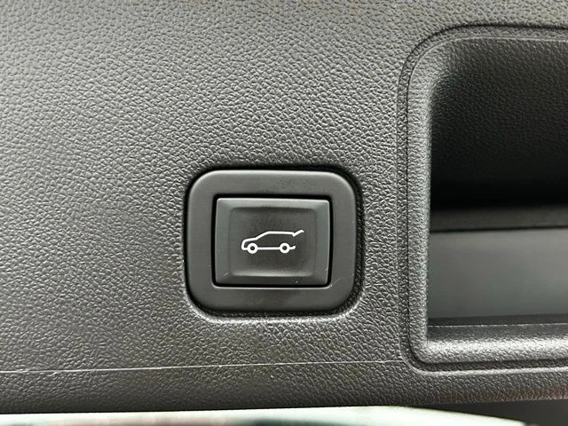 2023 GMC Terrain - Image 12 of 12