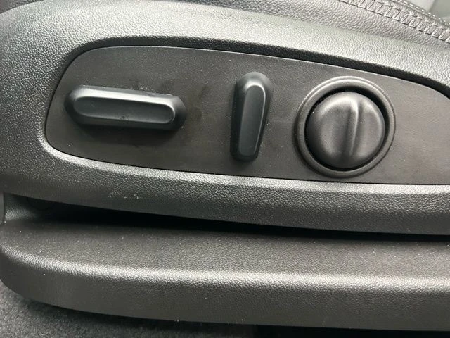 2023 GMC Terrain - Image 12 of 12